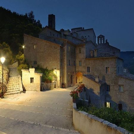 Castello Di Postignano Hotel Sellano Luaran gambar